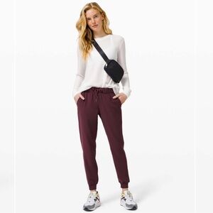 Lululemon On the Fly Jogger Burgundy Luxtreme L